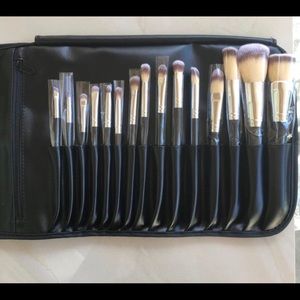 Morphe Vegan Pro 15 piece brush set #697